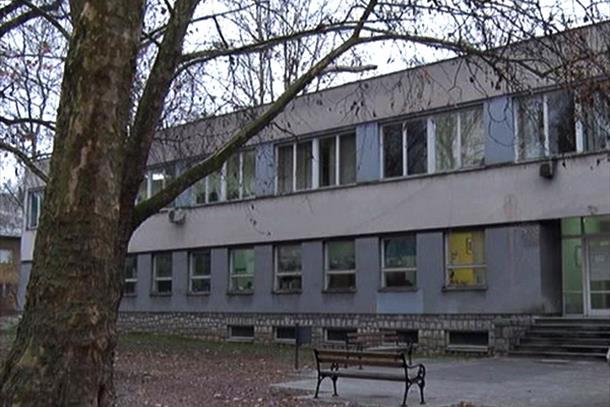 Zgrada ili ulaz suda — Općinski sud u Kutini