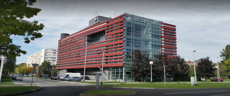 Zgrada ili ulaz suda — Općinski sud u Novom Zagrebu